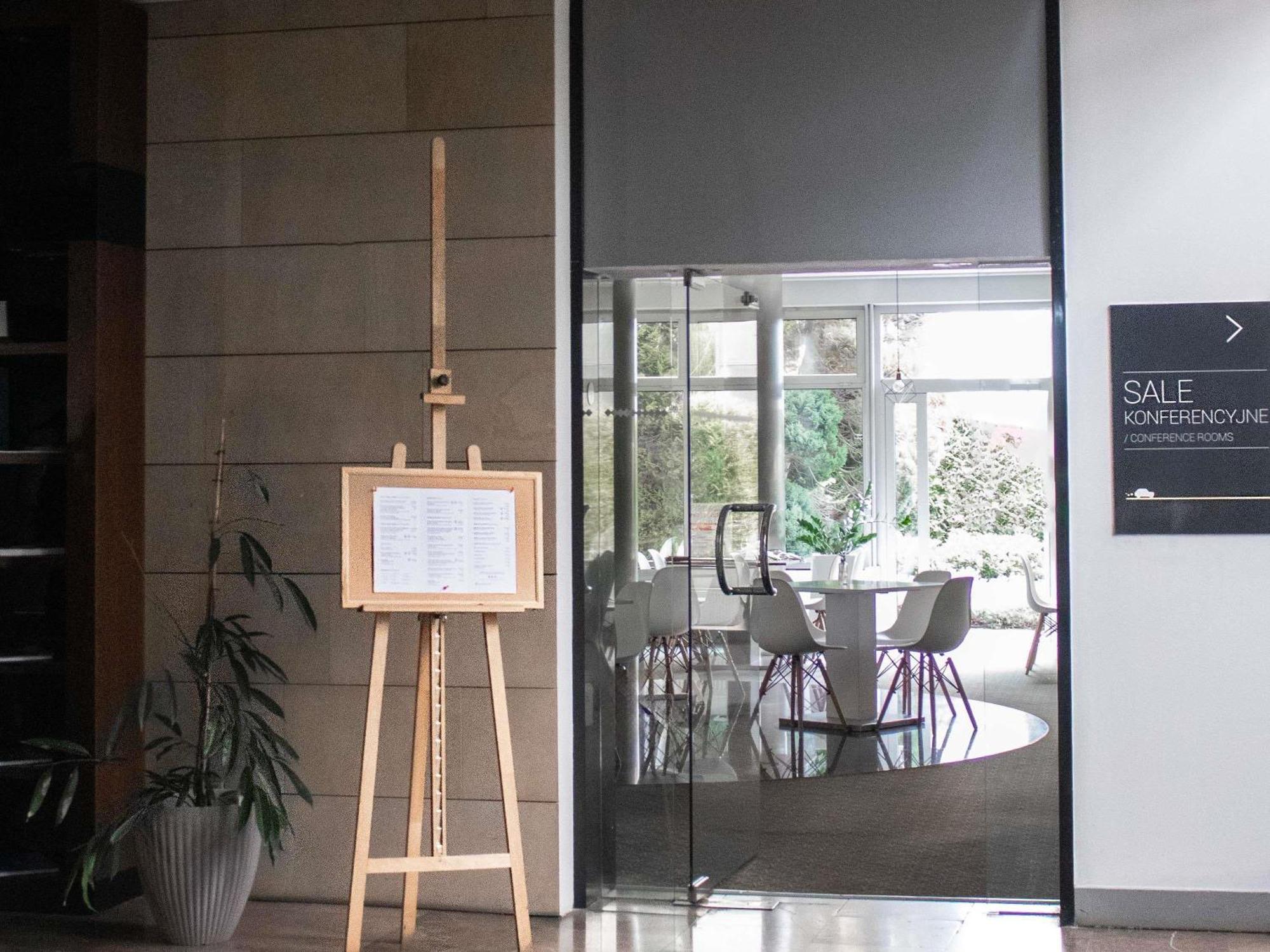 Ibis Styles Bielsko Biala Hotell Exteriör bild